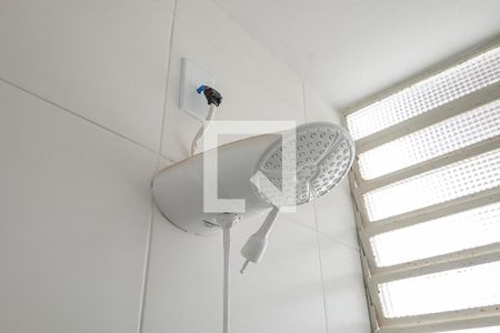 Casa à venda com 453m², 6 quartos e 4 vagas Casa à venda com 453m², 6 quartos e 4 vagasSala/Quarto - Banheiro