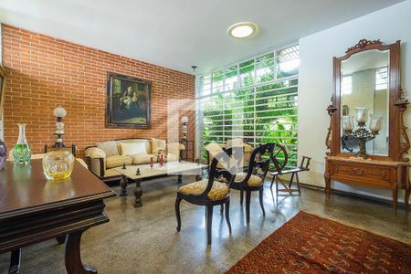 Sala de casa à venda com 6 quartos, 453m² em Alto de Pinheiros, São Paulo