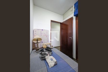 Casa à venda com 453m², 6 quartos e 4 vagas Casa à venda com 453m², 6 quartos e 4 vagasQuarto 5