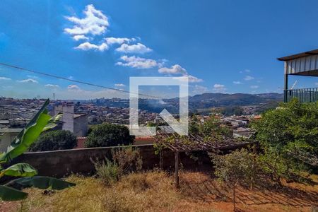 Casa à venda com 392m², 4 quartos e 1 vagaVista