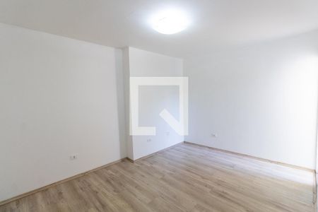 Casa para alugar com 200m², 2 quartos e 2 vagasQuarto Suíte