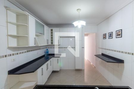 Casa para alugar com 200m², 2 quartos e 2 vagasCozinha
