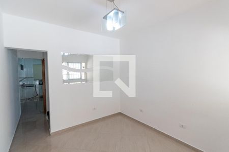 Sala de casa para alugar com 2 quartos, 200m² em Vila Frugoli, São Paulo