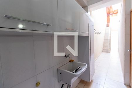 Casa para alugar com 200m², 2 quartos e 2 vagasLavanderia