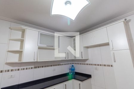 Casa para alugar com 200m², 2 quartos e 2 vagasCozinha - Armários