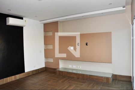 Área de TV de casa à venda com 3 quartos, 200m² em Vila Pereira Cerca, São Paulo