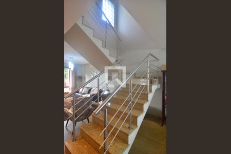 Escada de casa à venda com 4 quartos, 199m² em Harmonia, Canoas