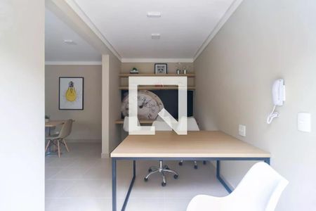 Apartamento para alugar com 33m², 2 quartos e sem vaga Apartamento para alugar com 33m², 2 quartos e sem vagaSala de Estudos