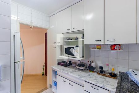Cozinha de apartamento para alugar com 2 quartos, 52m² em Sítio Pinheirinho, São Paulo