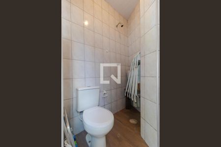 Casa à venda com 180m², 3 quartos e 4 vagasBanheiro 02