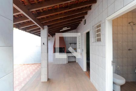 Casa à venda com 180m², 3 quartos e 4 vagasChurrasqueira