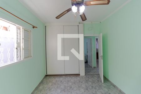 Casa à venda com 180m², 3 quartos e 4 vagasSuíte