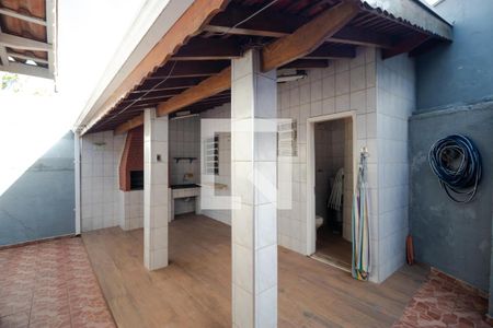 Casa à venda com 180m², 3 quartos e 4 vagasChurrasqueira