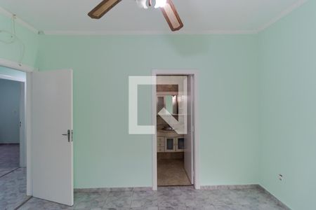 Casa à venda com 180m², 3 quartos e 4 vagasSuíte