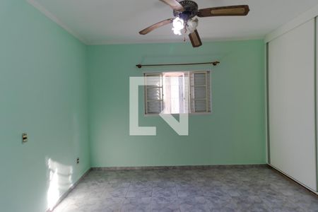 Casa à venda com 180m², 3 quartos e 4 vagasSuíte