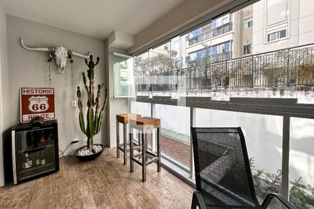 Apartamento à venda com 74m², 2 quartos e 2 vagasVaranda