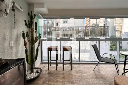 Apartamento à venda com 74m², 2 quartos e 2 vagasVaranda