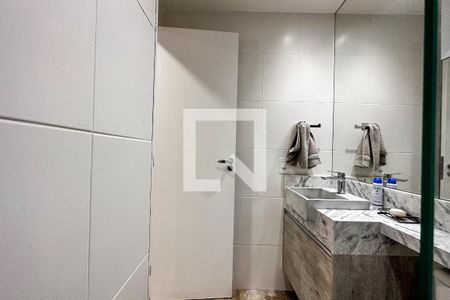 Apartamento à venda com 74m², 2 quartos e 2 vagasBanheiro Social