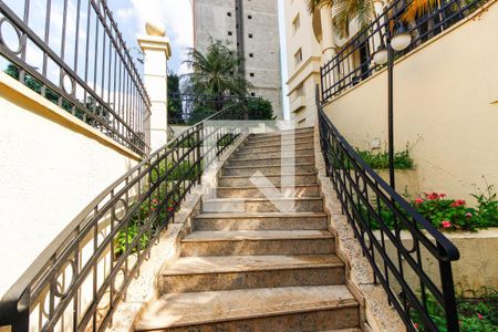 Apartamento à venda com 90m², 3 quartos e 2 vagas Apartamento à venda com 90m², 3 quartos e 2 vagasEntrada
