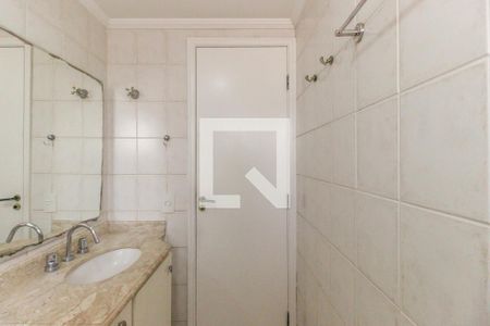 Apartamento à venda com 90m², 3 quartos e 2 vagas Apartamento à venda com 90m², 3 quartos e 2 vagasBanheiro da Suíte