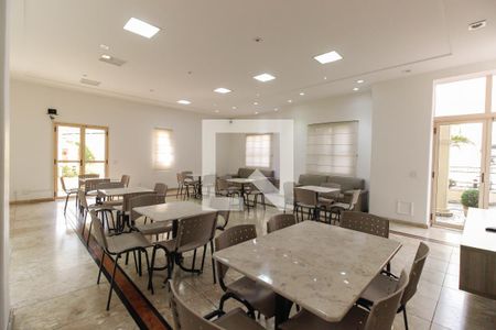 Apartamento à venda com 90m², 3 quartos e 2 vagas Apartamento à venda com 90m², 3 quartos e 2 vagasÁrea comum - Salão de festas