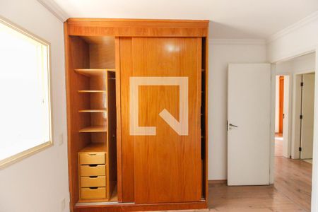 Apartamento à venda com 90m², 3 quartos e 2 vagas Apartamento à venda com 90m², 3 quartos e 2 vagasQuarto 2