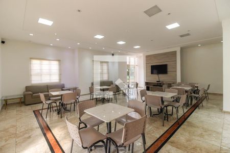 Apartamento à venda com 90m², 3 quartos e 2 vagas Apartamento à venda com 90m², 3 quartos e 2 vagasÁrea comum - Salão de festas