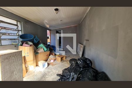 Casa à venda com 120m², 2 quartos e 3 vagas Casa à venda com 120m², 2 quartos e 3 vagasFundos