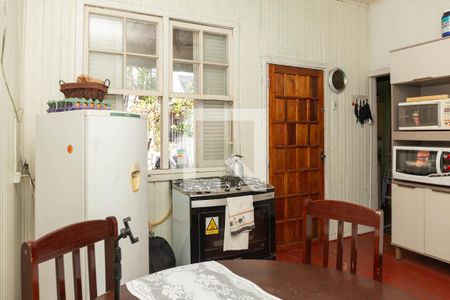 Casa à venda com 120m², 2 quartos e 3 vagas Casa à venda com 120m², 2 quartos e 3 vagasCozinha