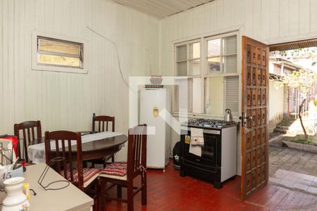 Casa à venda com 120m², 2 quartos e 3 vagas Casa à venda com 120m², 2 quartos e 3 vagasCozinha