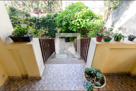 Casa à venda com 172m², 4 quartos e 4 vagasVaranda