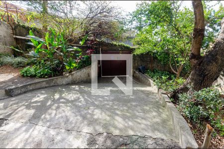 Casa à venda com 172m², 4 quartos e 4 vagasGaragem