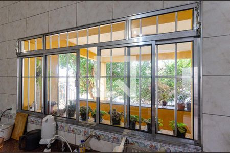 Casa à venda com 172m², 4 quartos e 4 vagasCozinha 2