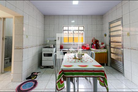 Casa à venda com 172m², 4 quartos e 4 vagasCozinha 1