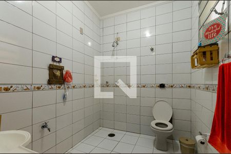 Casa à venda com 172m², 4 quartos e 4 vagasBanheiro 2