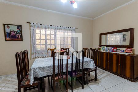 Casa à venda com 172m², 4 quartos e 4 vagasSala de Jantar