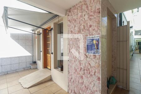 Casa à venda com 250m², 5 quartos e 2 vagasFachada 