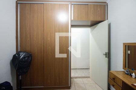 Casa à venda com 250m², 5 quartos e 2 vagasQuarto 1 - Casa 02