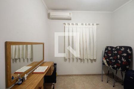 Casa à venda com 250m², 5 quartos e 2 vagasQuarto 1 - Casa 02