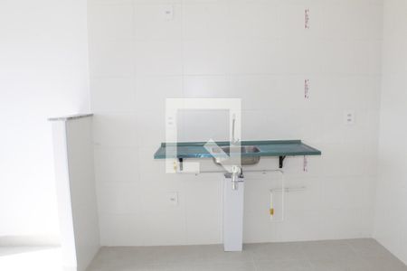 Sala/Cozinha de apartamento para alugar com 2 quartos, 33m² em Vila Ema, São Paulo