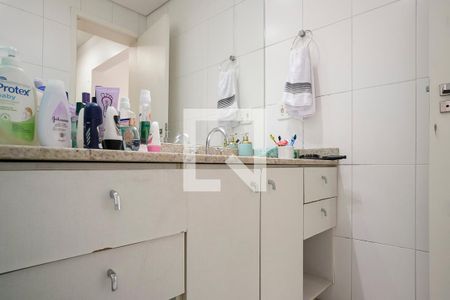 Apartamento à venda com 125m², 4 quartos e 2 vagasBanheiro da Suíte