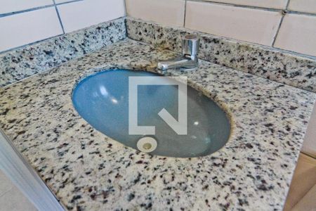 Apartamento para alugar com 50m², 2 quartos e 1 vaga Apartamento para alugar com 50m², 2 quartos e 1 vagaBanheiro