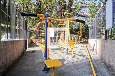 Apartamento para alugar com 50m², 2 quartos e 1 vaga Apartamento para alugar com 50m², 2 quartos e 1 vagaÁrea comum - Academia