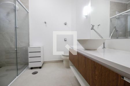 Casa para alugar com 128m², 3 quartos e 1 vagaBanheiro