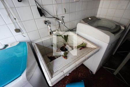 Casa para alugar com 128m², 3 quartos e 1 vagaÁrea de serviço