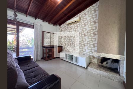 Sala de casa à venda com 3 quartos, 247m² em Santo Andre, São Leopoldo