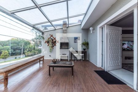 Casa à venda com 307m², 4 quartos e 2 vagasChurrasqueira