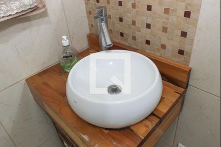 Casa à venda com 307m², 4 quartos e 2 vagasBanheiro Social