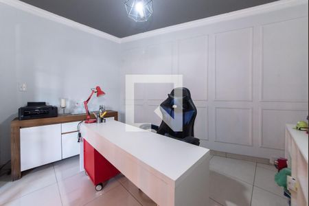 Casa à venda com 307m², 4 quartos e 2 vagasEscritório