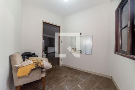 Casa à venda com 307m², 4 quartos e 2 vagasQuarto - Edícula